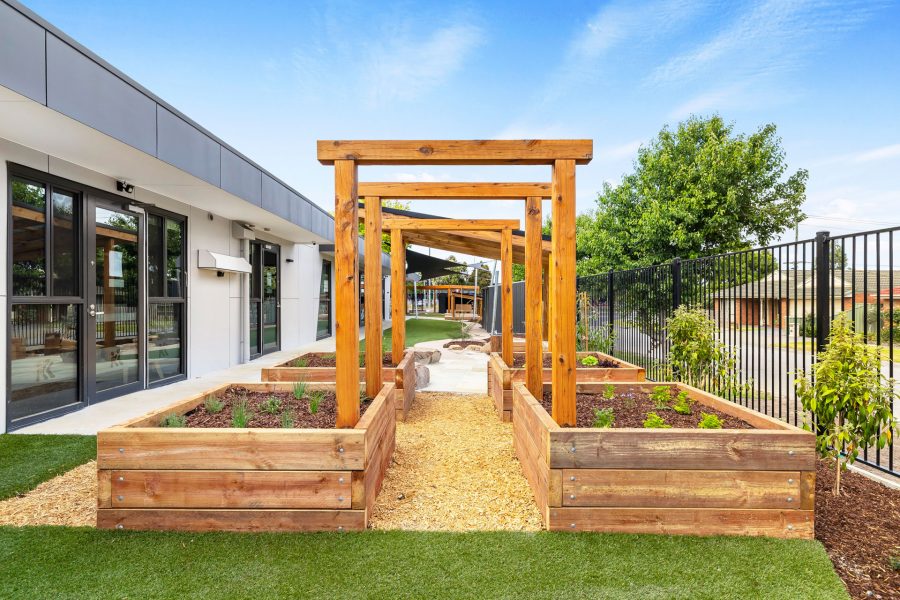 Early learning program - Cranbourne North - gardening