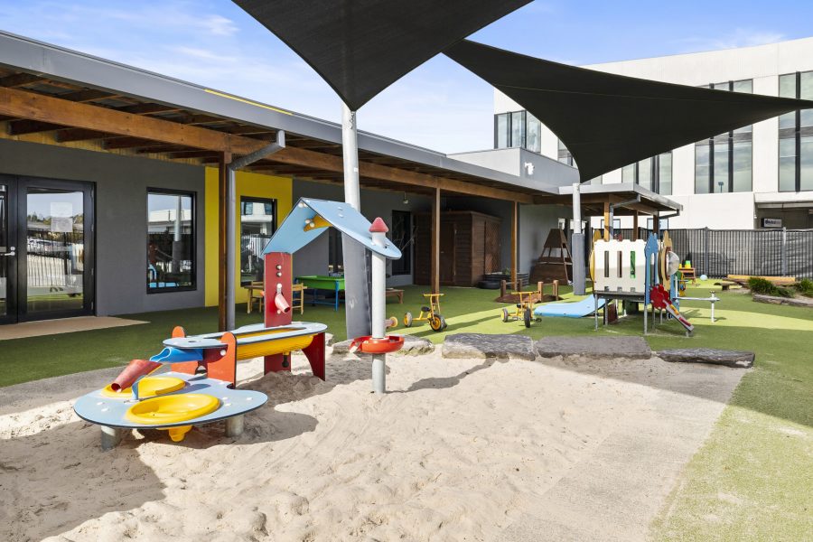 Kool Kidz Childcare Merrifield Outdoor yard sandpit